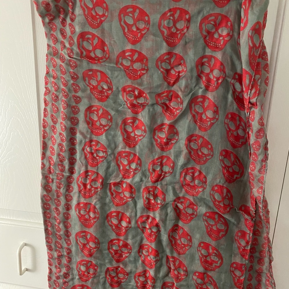 2 Infinity Scarves
